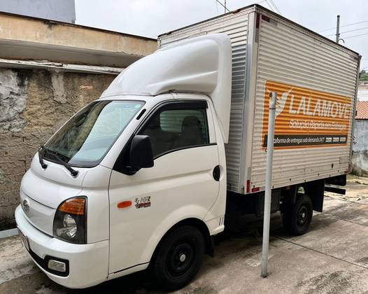 HYUNDAI HR 2.5 LONGO SEM CAÇAMBA 4X2 16V 130CV TURBO INTERCOOLER DIESEL 2P MANUAL